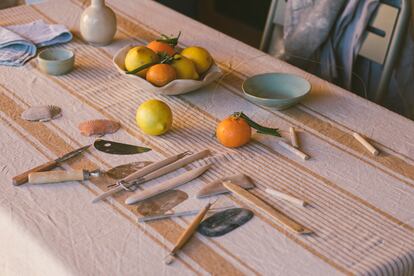 Among the workshops offered by the platform, ceramics are in high demand.