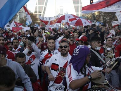 Hinchas del equipo argentino de fútbol River Plate el 9 de diciembre del año pasado antes de la celebración de la final de la Copa Libertadores.