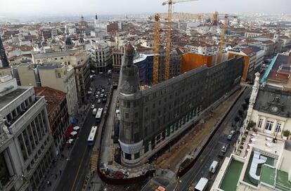 Obras de la Operación Canalejas. Antigua sede de Banesto, en la plaza de Sevilla.