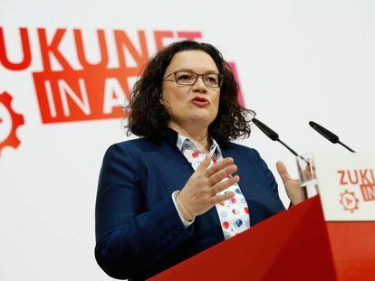 La presidenta del SPD, Andrea Nahles, comparece para presentar los resultados de la reunión de su partido el lunes en Berlín.