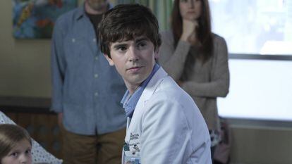 Freddie Highmore en una escena de la serie 'The Good Doctor'.