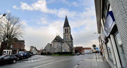 La iglesia de Saint Amand en Néchin, un pueblo belga de 290 habitantes, donde acaba de fijar su residencia el actor francés Gerard Depardieu.