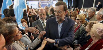 Mariano Rajoy durante el mitin celebrado ayer en Valladolid, que marca el ecuador de la campaña electoral.