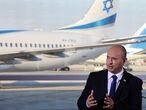 Israeli Prime Minister Naftali Bennett delivers a statement to members of the media after his tour of Ben Gurion International Airport as Israel looks to contain coronavirus disease (COVID-19) recurrences, at the airport in Lod, near Tel Aviv, Israel June 22, 2021. REUTERS/Ronen Zvulun