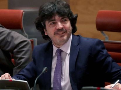 El Secretario de Estado de Servicios Sociales, Mario Garcés, en la Comisión de Igualdad del Senado el pasado cinco de marzo.