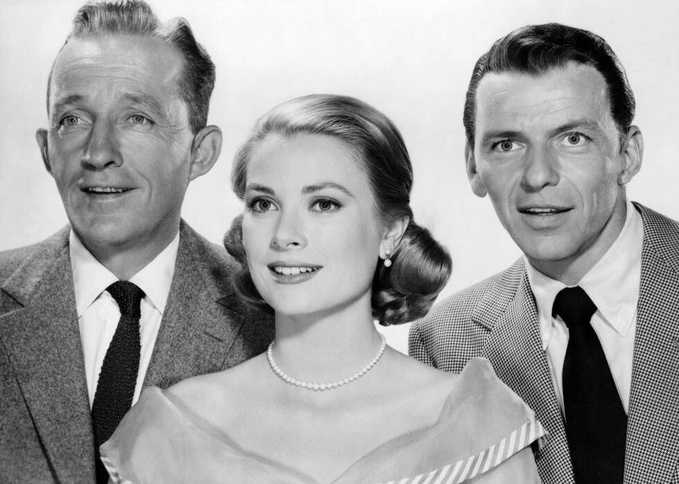 Grace Kelly con Bing Crosby (izquierda) y Frank Sinatra durante la promoción de la película 'Alta sociedad'.