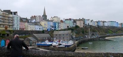 Tenby es un pueblo marinero en Pembrokeshire. Es famoso por su vida nocturna y sus restaurantes de pescado.