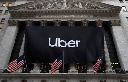 Cartel anunciando la OPV de Uber, en la Bolsa de Nueva York.