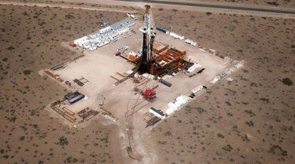 Vista a&eacute;rea del yacimiento Vaca Muerta