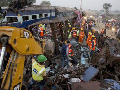 Casi 200 personas han resultado heridas en el accidente ferroviario cerca de Kanpur