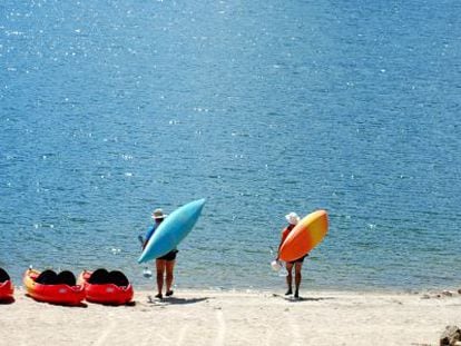 Kayak en el pantano de San Juan.