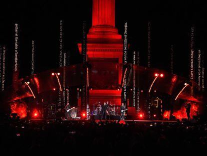 The Edge, Larry Mullen Jr., Bono y Adam Clayton en los MTV en Londres.