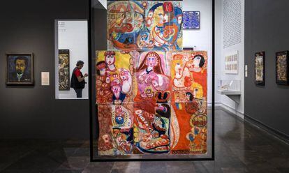 Pinturas de Aloïse Corbaz, recluida en un psiquiátrico suizo, que forman parte de la colección Art Brut de Dubuffet.