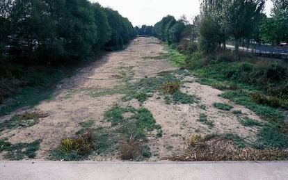 Dry Limia river as it passes through the regional capital, Xinzo de Limia.