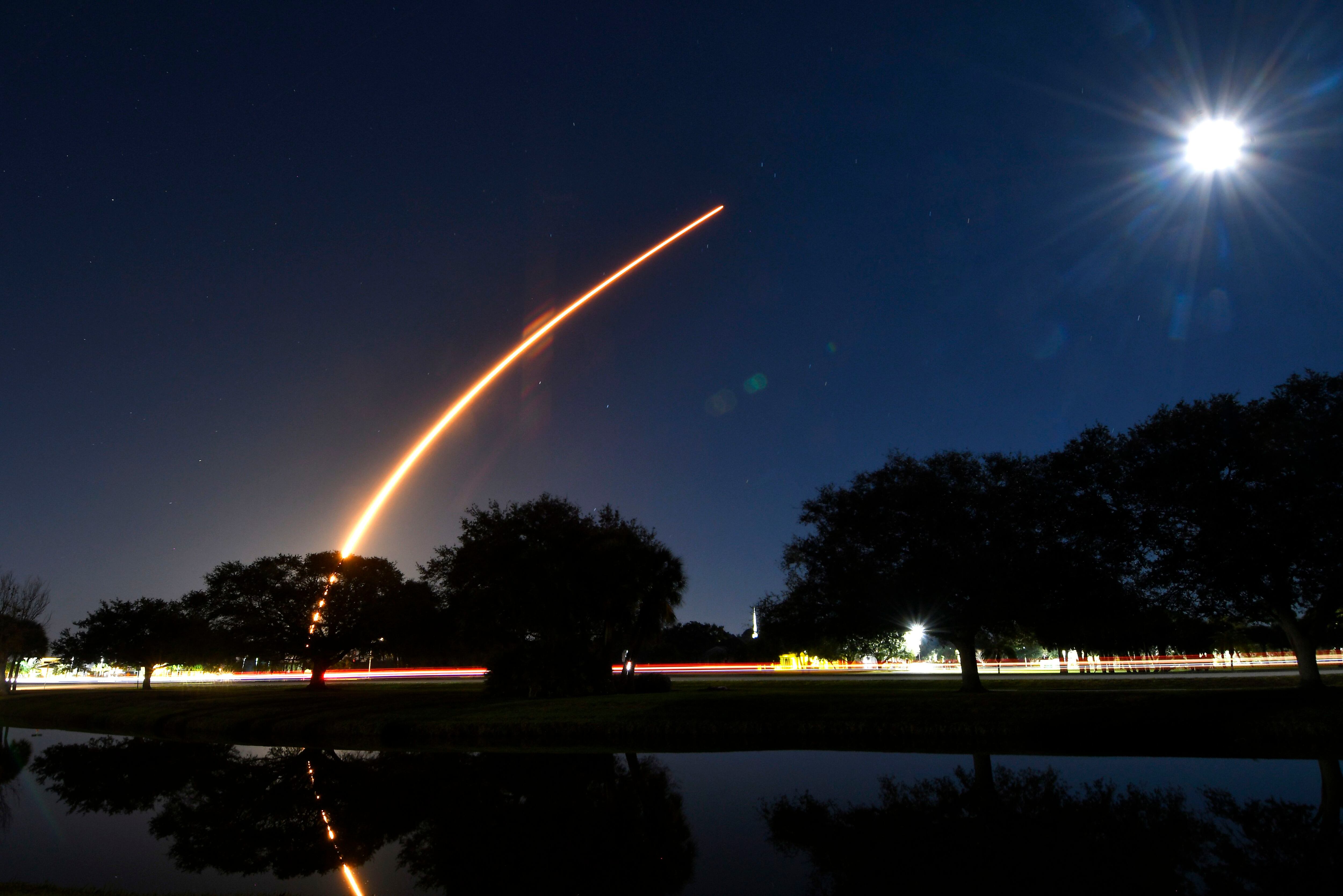 Imagen del reciente lanzamiento de un cohete de SpaceX Falcon 9, en Florida, el 18 de enero.