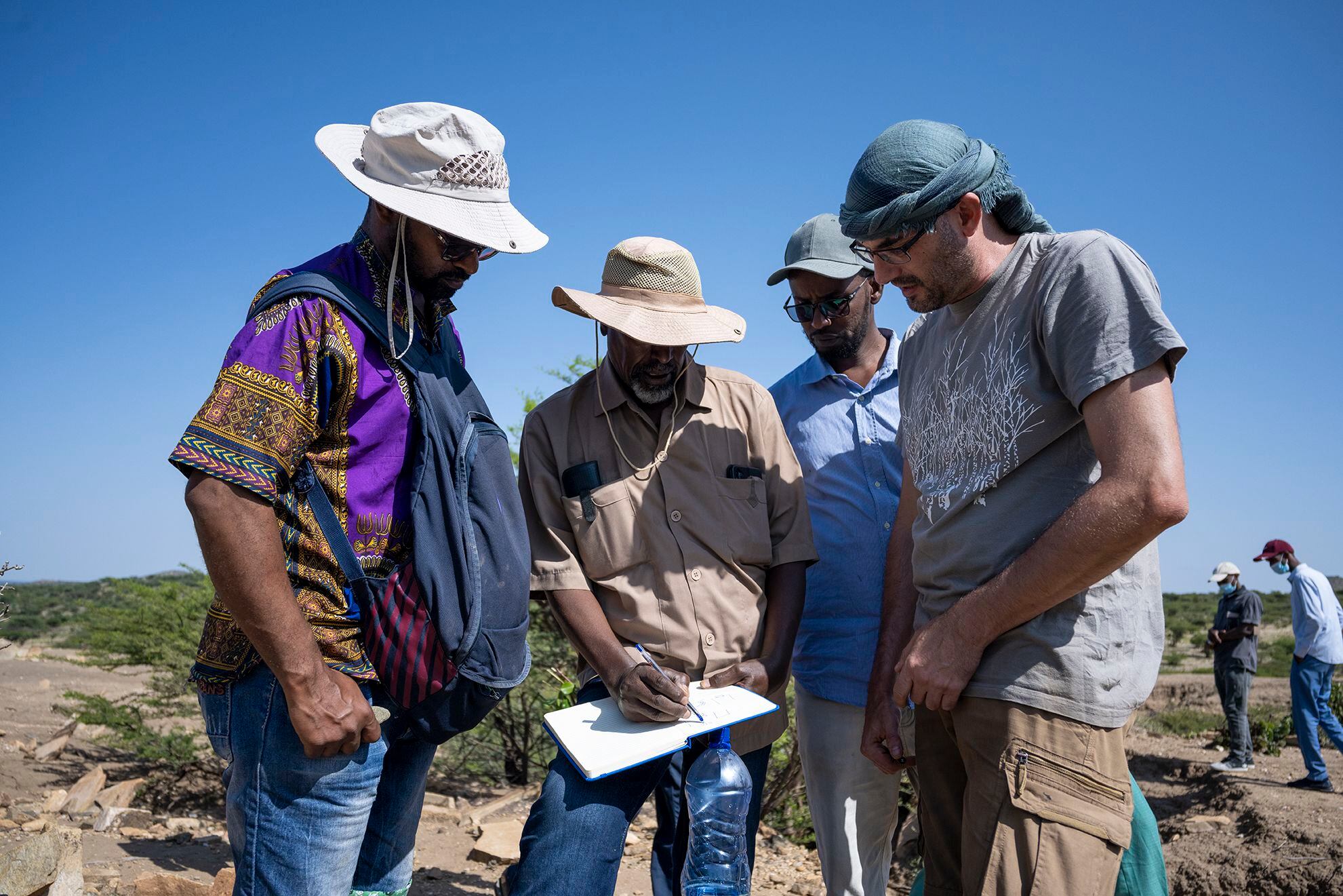 El equipo de arqueólogos durante sus prospecciones en Etiopía.