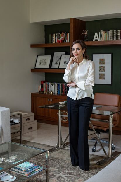 La senadora Lily Téllez en su casa, el 5 de diciembre.