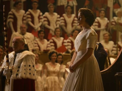 Claire Foy como la reina Isabel II en 'The Crown'.