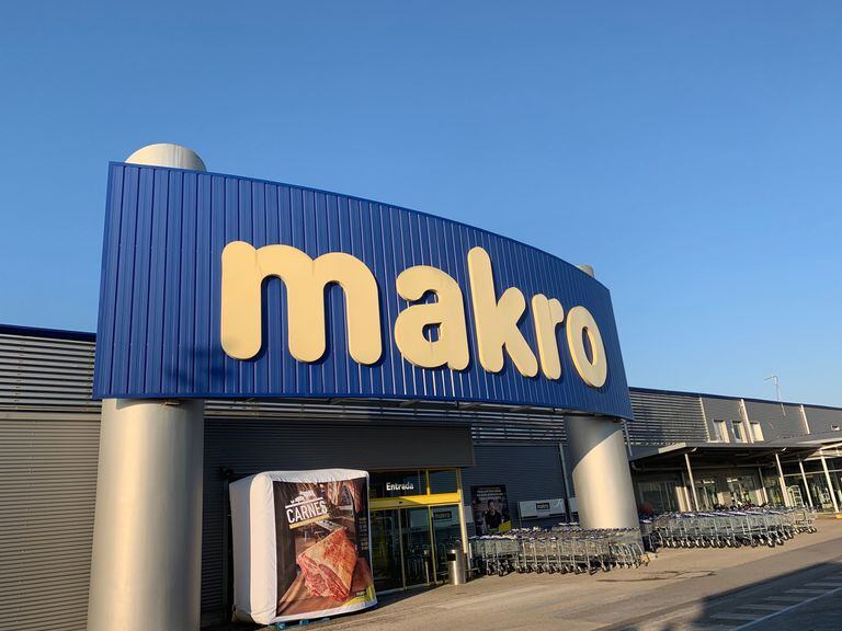 Un centro Makro, una de las empresas que ha presentado un ERTE por fuerza mayor.