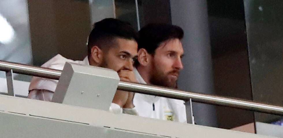 Messi, con Lanzini en el Wanda.