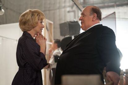 Janet Leigh (Scarlett Johansson) y Alfred Hitchcock (Anthony Hopkins), en un fotograma de 'Hitchcock'.