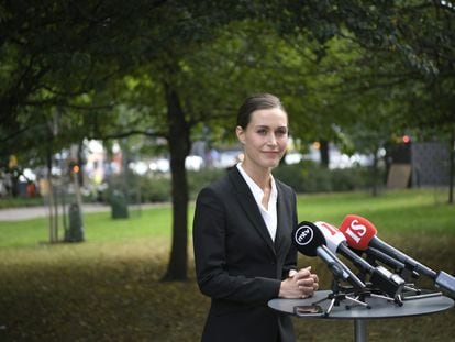 La primera ministra finlandesa, Sanna Marin, en una rueda de prensa en Helsinki.