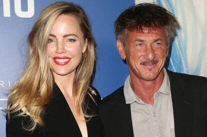 Sean Penn acompañado de la actriz Melissa George en el estreno de 'The First', la serie que protagonizan juntos y se acaba de estrenar en Estados Unidos.