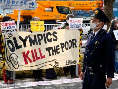 Protestas en las calles de Tokio contra la celebración los Juegos Olímpicos.