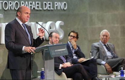 El ministro de Economia Luis de Guindos, en una conferencia el lunes
