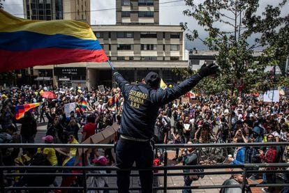 El ambiente festivo marcó la mayor parte de la jornada de movilización en Colombia. Así fue durante la mañana en Bogotá.