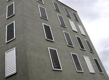 El edificio ganador del FAD tiene un exterior sencillo y simple, pero innova en los interiores.