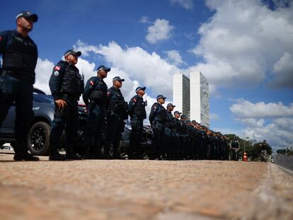 Despliegue de seguridad frente a la sede de la Presidencia, este miércoles en Brasilia.