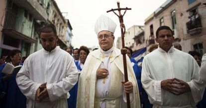 El cardenal cubano Jaime Ortega en una procesi&oacute;n el mi&eacute;rcoles.