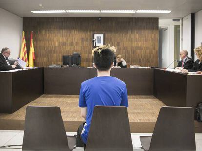 El 'youtuber' ReSet, en el judici a la Ciutat de la Justícia.