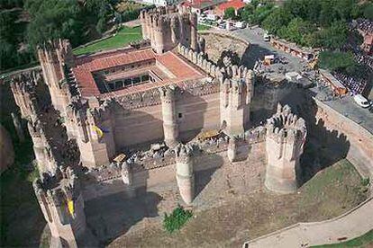 El Castillo de Coca, una de las localidades segovianas que se visita en verano con guía.