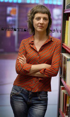 Núria Cadenes, autora de la novel·la 'El banquer'..