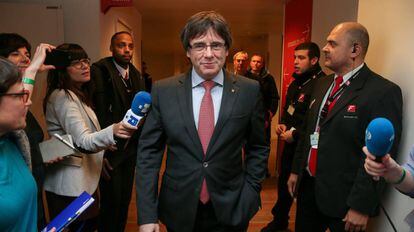El expresidente de la Generalitat y candidato de Junts per Catalunya, Carles Puigdemont, en el centro de Convenciones de Bruselas, el pasado 21-D.