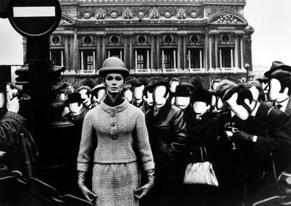 'Isabella + Opera + Blank Faces', París, 1963