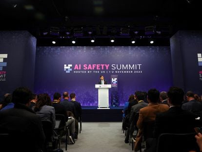 Rishi Sunak, en una rueda de prensa durante el AI Safety Summit.