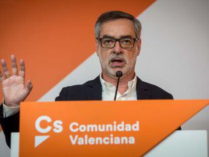 Si el PSOE no retira su iniciativa, el camino hasta los comicios que propone Rivera se pospondría hasta después del verano
