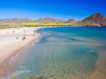 Playa de los Genoveses, en el Parque Natural de Cabo de Gata-Níjar, en Almería.