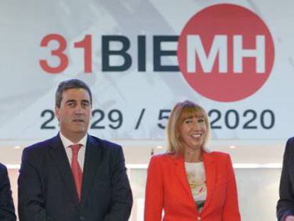 Eduard Farran y Bruno Manzanares, de Aimhe, junto a Xabier Basa&ntilde;ez y Mari Carmen Gorostiza de BEC, acompa&ntilde;ados de C&eacute;sar Garbalena y Xabier Ortueta de AFM.