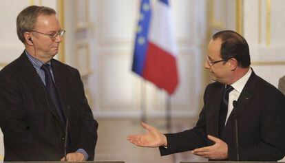 Hollande y Schmidt en la rueda de prensa en el Elíseo esta tarde.