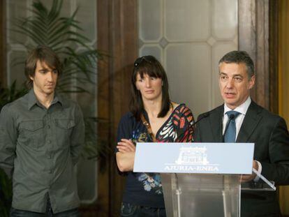Santacana, Unda y el 'lehendakari' Urkullu, en Ajuria Enea.