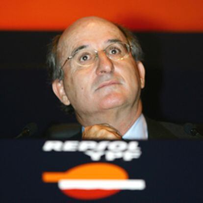 El presidente de Repsol YPF, Antonio Brufau, durante una junta de accionistas