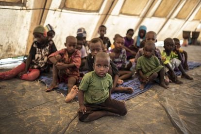 Dos millones de niños malienses, más de la mitad, están fuera del sistema escolar. Todo por culpa de un conflicto que dura ya ocho años y que va de mal en peor, así que las perspectivas son pesimistas.