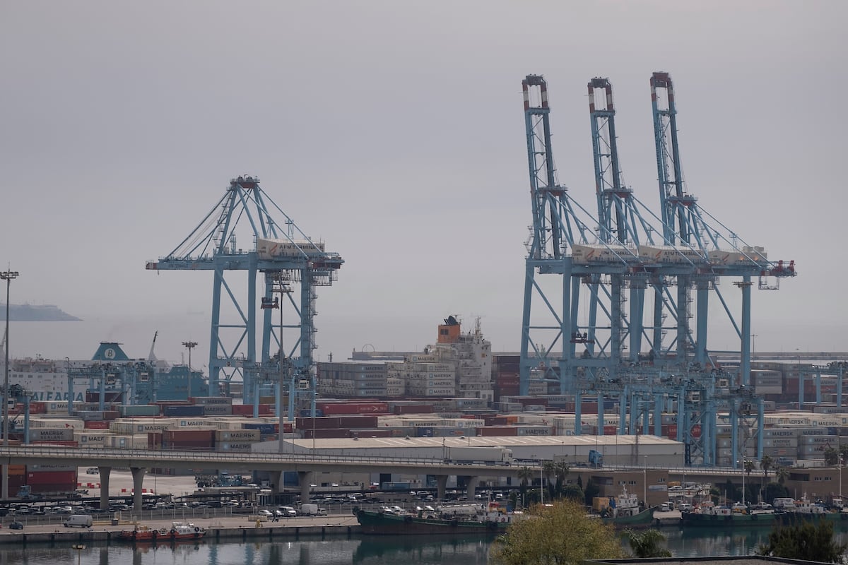 Todo listo para recibir el alud de mercancías de Suez