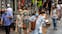 DVD1012 (28/07/2020) Personas con mascarillas en el centro de Madrid.