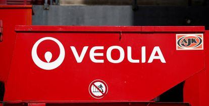 Compactador de residuos de Veolia, en Velizy-Villacoublay, cerca de París.