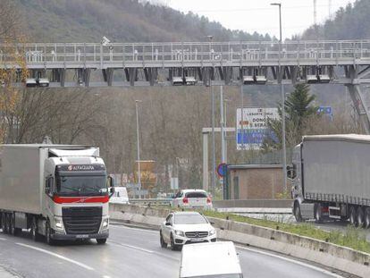 Cártel de camiones: un juzgado de Valencia admite un sobrecoste del 16%